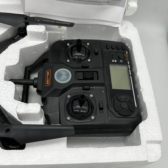 EMITTER—4CH 2.4G —Remote Control Quadcopter (Price is Firm) - Picture 5 of 6